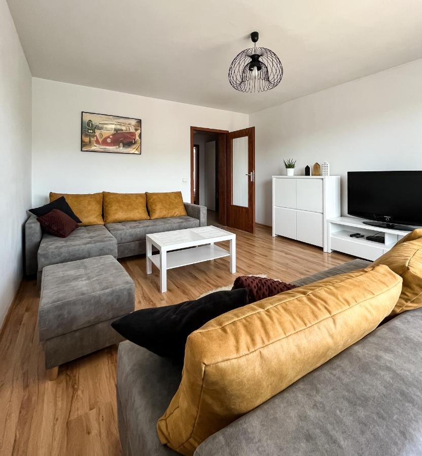ודוביצה Uroczy Apartament Pod Skarpa מראה חיצוני תמונה
