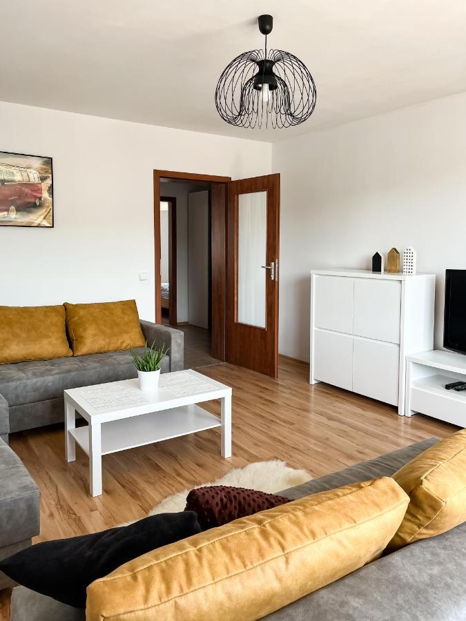 ודוביצה Uroczy Apartament Pod Skarpa מראה חיצוני תמונה